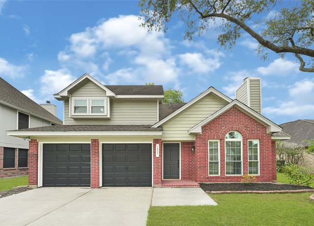 Property at 14327 Sun Harbor Dr, Houston, TX 77062, 3 beds, 2.5 baths