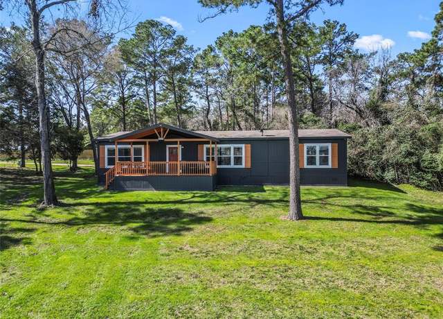 Property at 375 Lonesome Dove Trl, Trinity, TX 75862, 3 beds, 2 baths