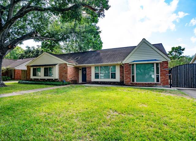 Property at 4427 Lymbar Dr, Houston, TX 77096, 4 beds, 2 baths