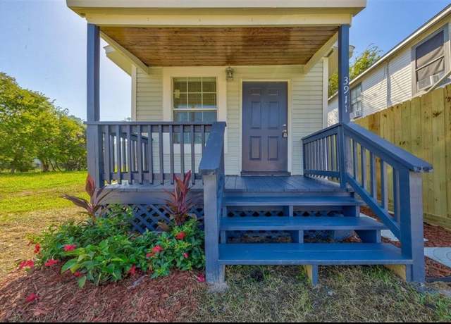 Property at 3911 Winnie St, Galveston, TX 77550, 1 bed, 1 bath