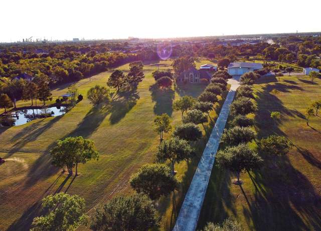 Property at 623 Barkaloo Rd, Baytown, TX 77521, 4 beds, 2.5 baths