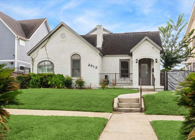Property at 2512 Cleburne St, Houston, TX 77004, 3 beds, 2.5 baths