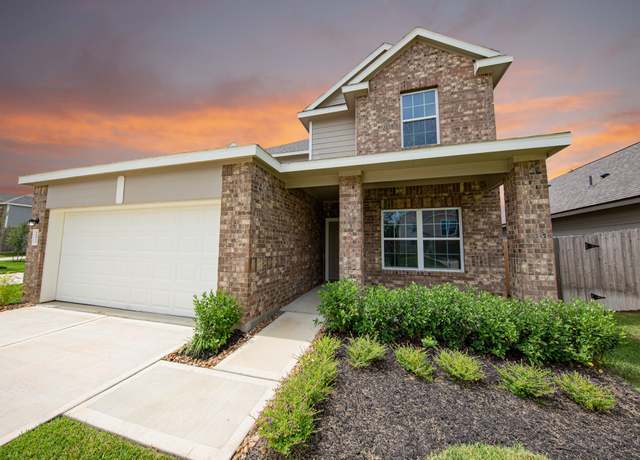 Property at 16913 Hazelnut Dr, Conroe, TX 77302, 4 beds, 3 baths