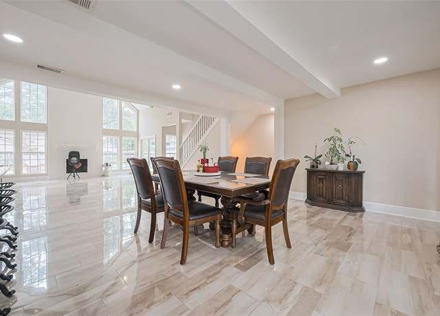 Property at 4803 Charade Dr, Houston, TX 77066, 4 beds, 3.5 baths