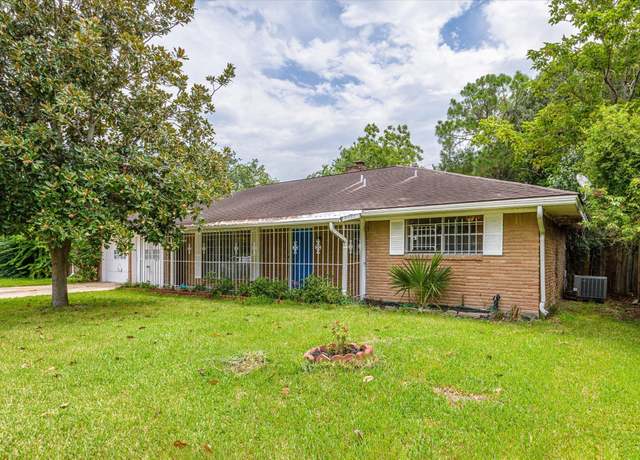 Property at 8727 Hinman St, Houston, TX 77061, 3 beds, 2 baths