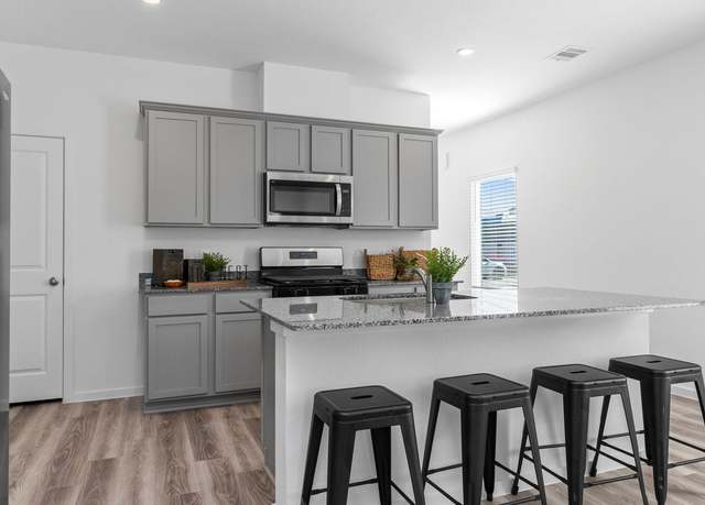Property at 3901 Bronco Station Ln, League City, TX 77573, 3 beds, 2.5 baths