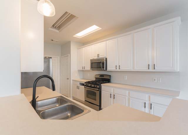 Property at 14331 Melody Glen Ln, Houston, TX 77014, 3 beds, 2.5 baths