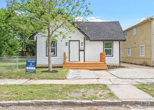 Property at 2811 Winbern St, Houston, TX 77004, 3 beds, 2 baths