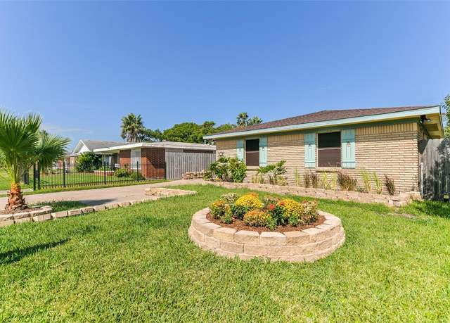 Property at 24 San Jacinto Dr, Galveston, TX 77550, 4 beds, 1.5 baths