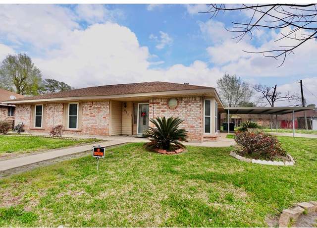 Property at 631 Soft Shadows Ln, Houston, TX 77013, 3 beds, 2 baths