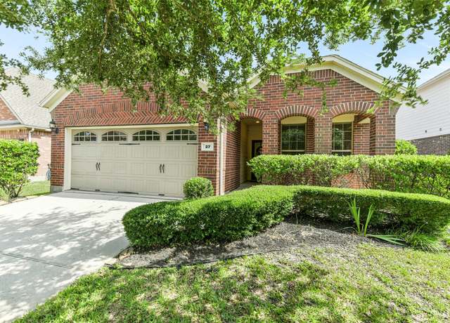 Property at 27 Canterborough Pl, Tomball, TX 77375, 3 beds, 2 baths