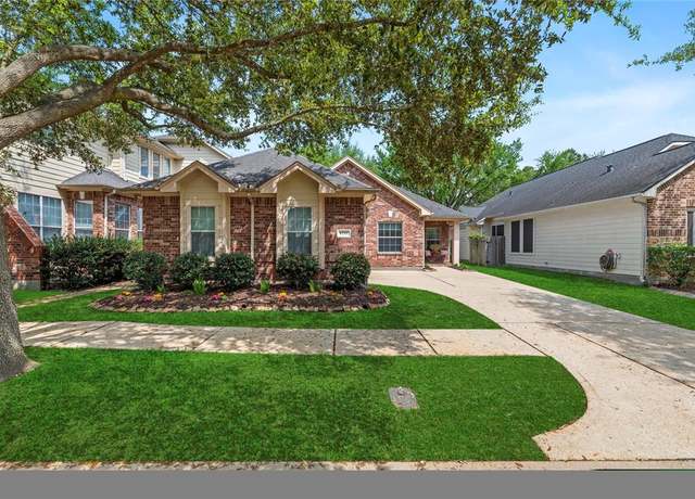 Property at 6211 Cameron Cove Ln, Katy, TX 77450, 3 beds, 2 baths