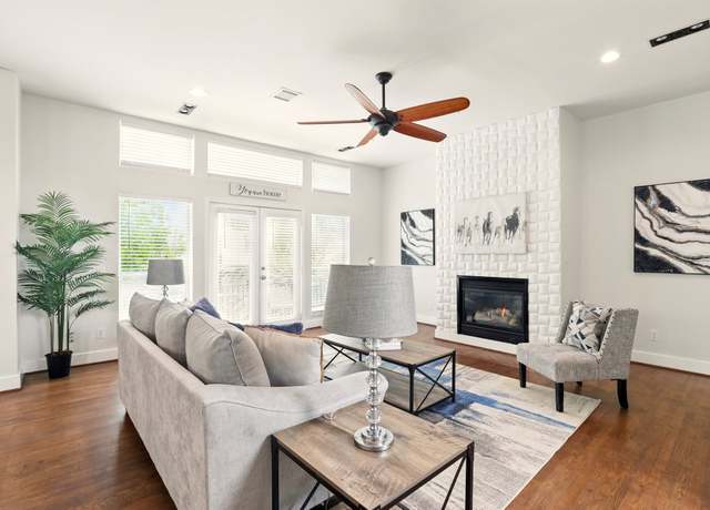 Property at 5340 Darling St Unit A, Houston, TX 77007, 3 beds, 3.5 baths
