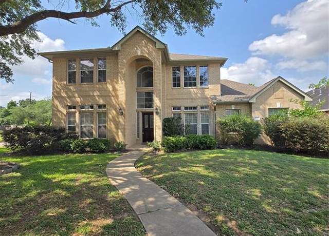 Property at 800 Mulligan Ct, Richmond, TX 77469, 3 beds, 3 baths