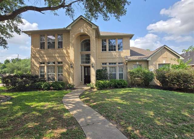 Property at 800 Mulligan Ct, Richmond, TX 77469, 3 beds, 3 baths
