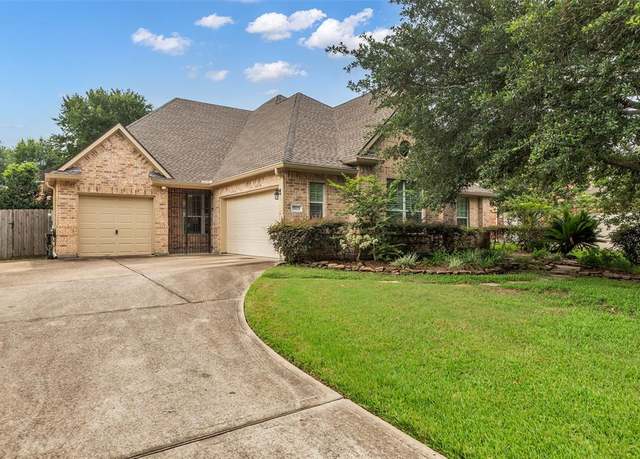 Property at 5523 Darschelle Dr, Houston, TX 77069, 4 beds, 3 baths