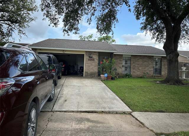 Property at 16203 Rapidcreek Dr, Houston, TX 77053, 3 beds, 2 baths