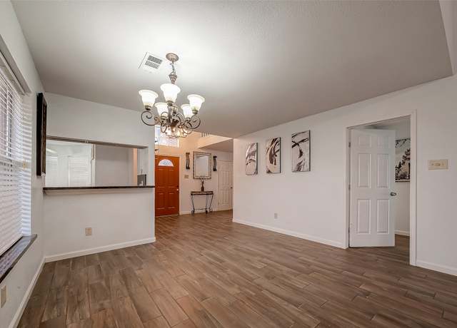 Property at 5110 Prairie Creek Dr, Houston, TX 77084, 4 beds, 2.5 baths