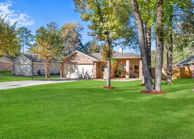 Property at 3107 Fitzgerald Dr, Montgomery, TX 77356, 4 beds, 2 baths