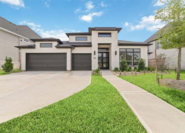Property at 5511 Holly Hollow Ln, Fulshear, TX 77441, 4 beds, 3.5 baths