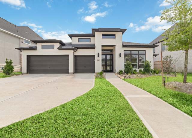 Property at 5511 Holly Hollow Ln, Fulshear, TX 77441, 4 beds, 3.5 baths
