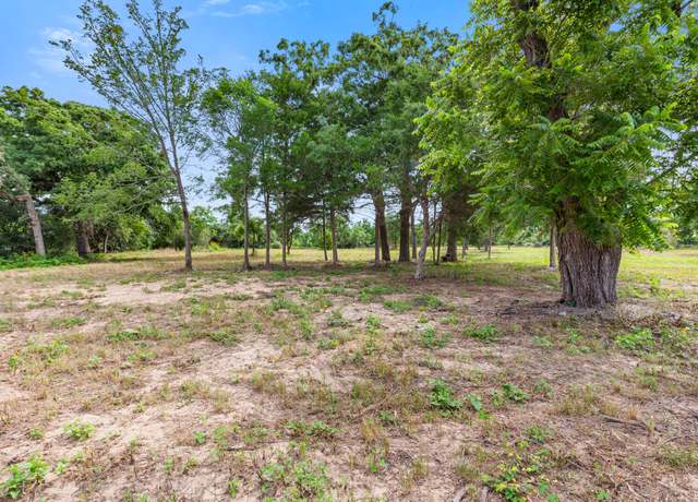 Property at 167 Signal St, Somerville, TX 77879