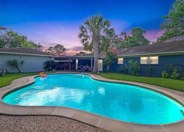 Property at 5439 Loch Lomond Dr, Houston, TX 77096, 3 beds, 2 baths