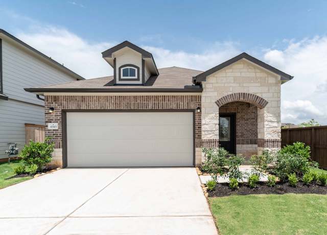 Property at 4343 Maple Root Ln, Pinehurst, TX 77362, 3 beds, 2.5 baths
