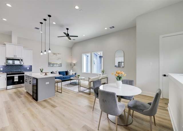 Property at 846 Elkhart St Unit B, Houston, TX 77091, 3 beds, 2.5 baths