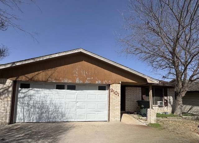 Property at 2101 Corona Dr, Killeen, TX 76549, 3 beds, 2 baths