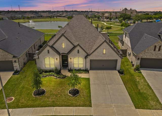 Property at 19019 Dappled Mare Cir, Tomball, TX 77377, 4 beds, 3.5 baths