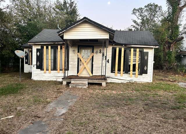 Property at 8914 W Lanewood Dr, Houston, TX 77016, 3 beds, 1 bath