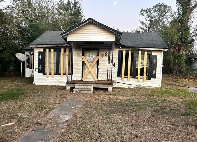 Property at 8914 W Lanewood Dr, Houston, TX 77016, 3 beds, 1 bath