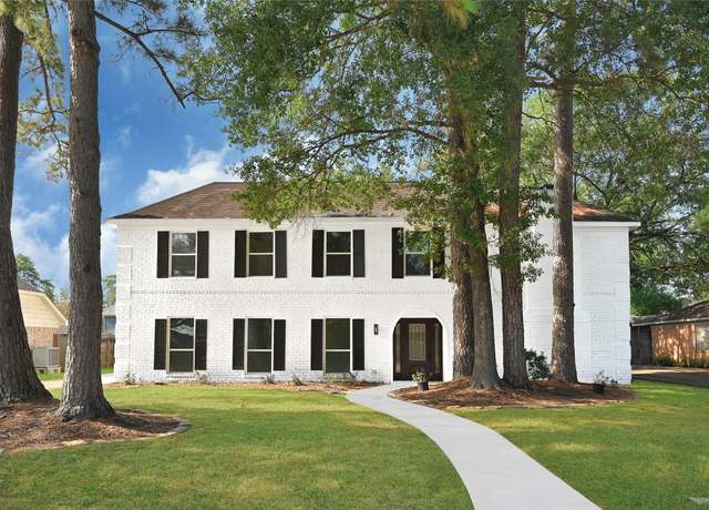 Property at 7707 12th Fairway Ln, Humble, TX 77346, 4 beds, 2.5 baths