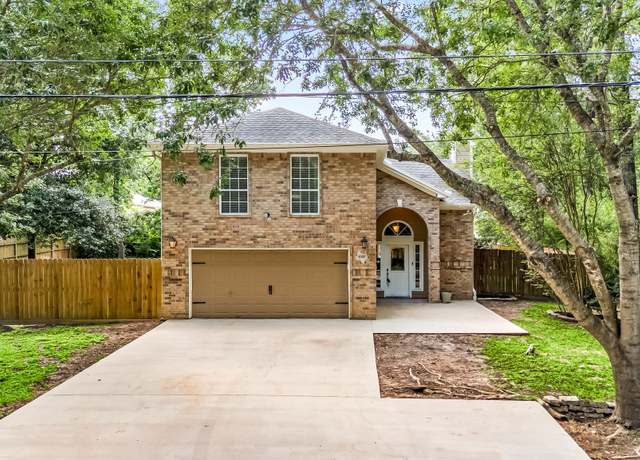 Property at 600 Crystal River Rd, Conroe, TX 77316, 3 beds, 2.5 baths