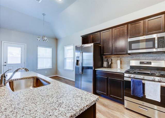 Property at 2513 Holly Laurel Mnr, Conroe, TX 77304, 4 beds, 2 baths