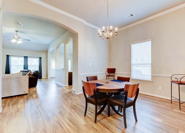 Property at 2513 Holly Laurel Mnr, Conroe, TX 77304, 4 beds, 2 baths