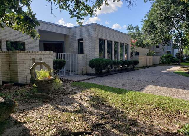 Property at 10738 Villa Lea Ln, Houston, TX 77071, 5 beds, 3.5 baths