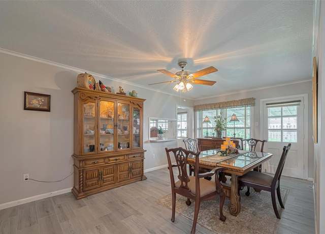 Property at 1811 Ruella Ln, Pasadena, TX 77502, 3 beds, 2 baths