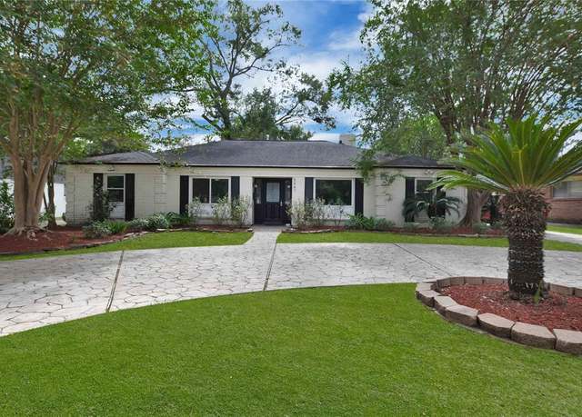 Property at 5447 Beechnut St, Houston, TX 77096, 4 beds, 2.5 baths