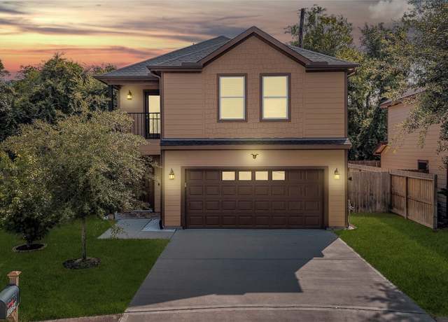 Property at 13754 Lynx Dr, Houston, TX 77014, 4 beds, 4.5 baths