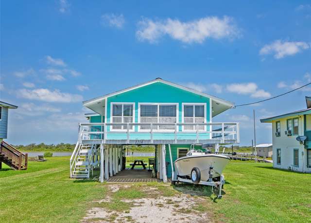 Property at 1214 County Road 201, Sargent, TX 77414, 1 bed, 1 bath