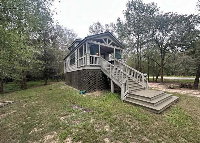 Property at 215 Center St, Cleveland, TX 77575, 1 bed, 1 bath