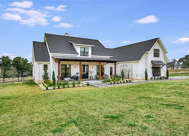 Property at 21810 Red Oak View Dr, Tomball, TX 77375, 5 beds, 3.5 baths
