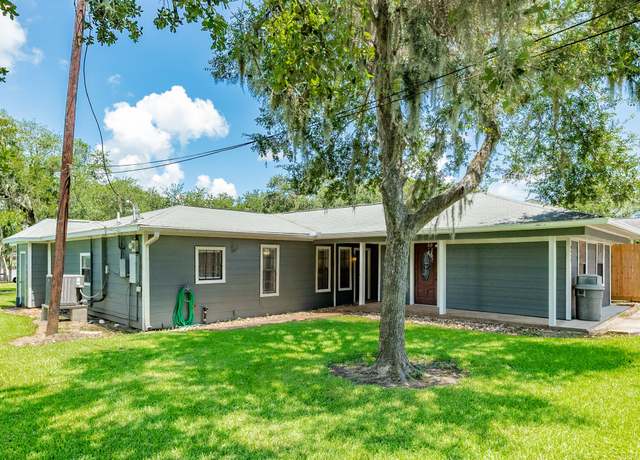 Property at 6422 County Road 659, Brazoria, TX 77422, 2 beds, 2 baths