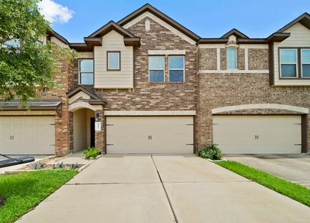 Property at 1205 Citruswood Trail Ln, Rosenberg, TX 77471, 3 beds, 2.5 baths