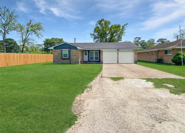 Property at 203 Pine St, Dayton, TX 77535, 3 beds, 1.5 baths