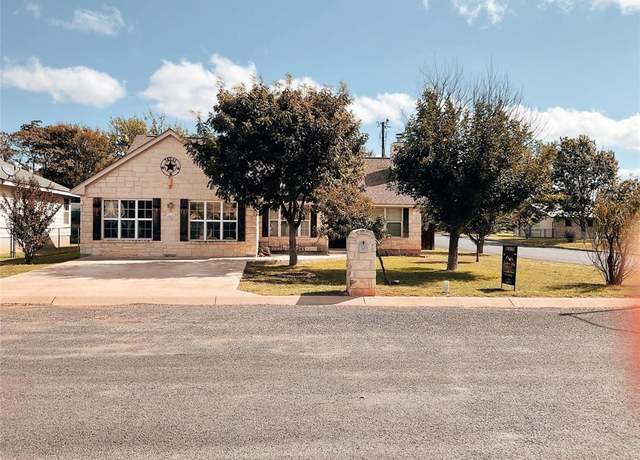 Property at 201 Green Oaks Loop, Fredericksburg, TX 78624, 2 baths