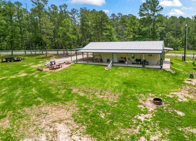 Property at 95 Sunrise Loop, Huntsville, TX 77320, 1 bed, 1 bath