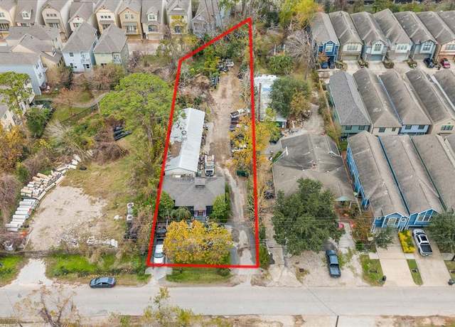 Property at 1137 W 26th St, Houston, TX 77008